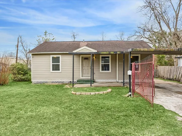 5126 Higgins St, Houston, TX 77033