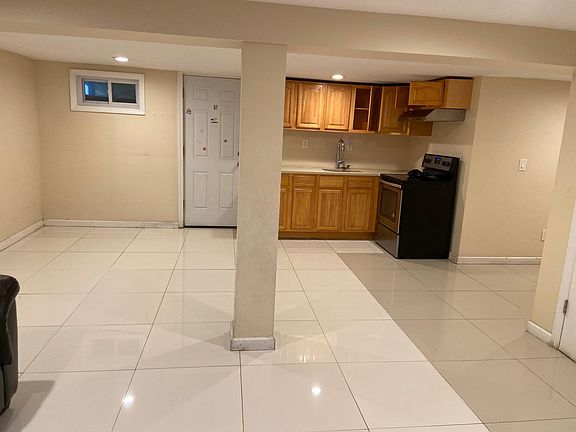 2nd image of 26 Woodbine Dr