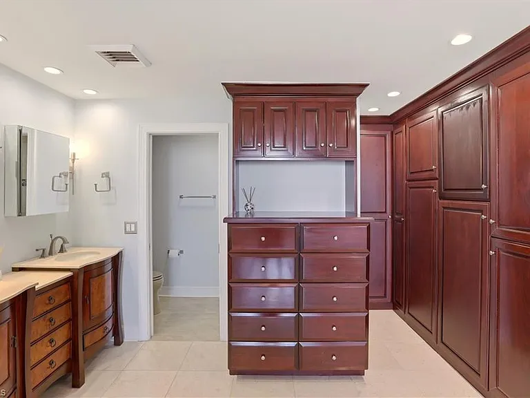 4001 Gulf Shore Blvd N #Penthouse 8 — Photo 14