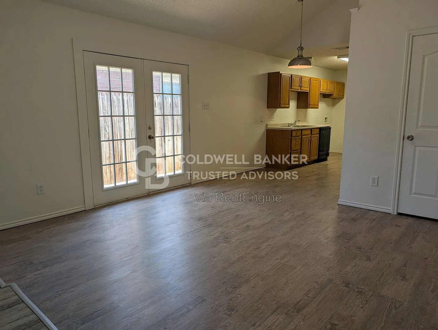2 bed, 2.0 bath, 1125 sqft, $1,075 — Photo 3