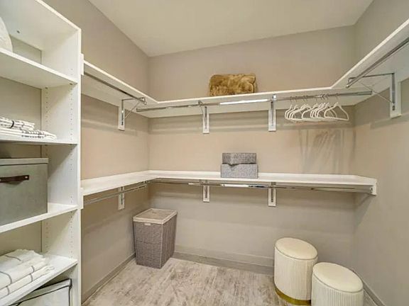 3rd image of 524 NE 7th St