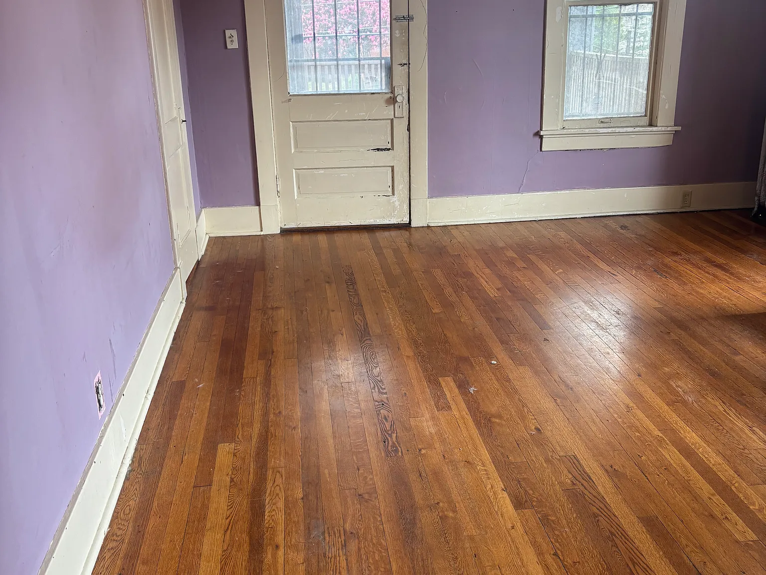 2 bed, 1100 sqft, $1,050 — Photo 2