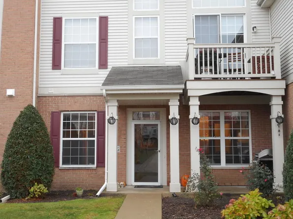 8108 Concord Ln #17A-720, Justice, IL 60458