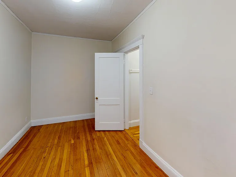 235 Park Dr #33 — Photo 2