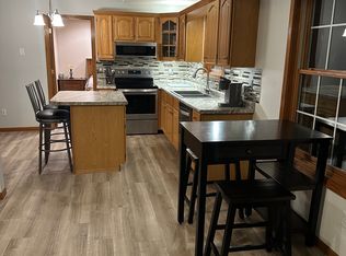 574 Clinic Rd #B, Hannibal, MO 63401