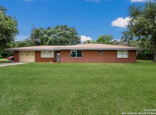 12470 Us Highway 87 W, La Vernia, TX 78121
