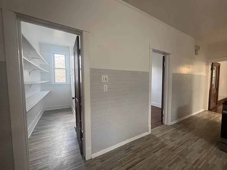 1606 S Austin Blvd #2 — Photo 6