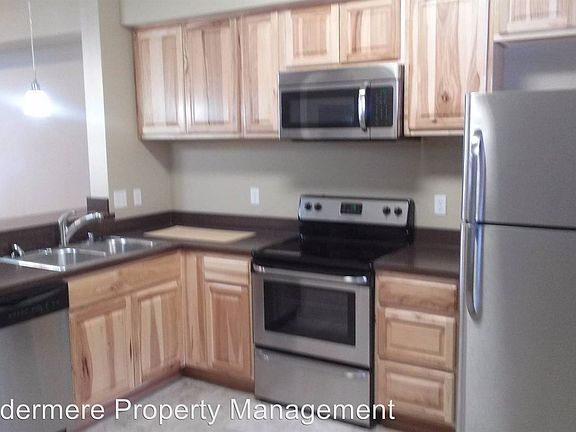 4th image of 75 SW Silverstar Ln APT 106
