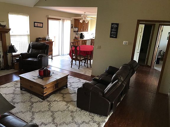 5th image of 306 Spinnaker Dr