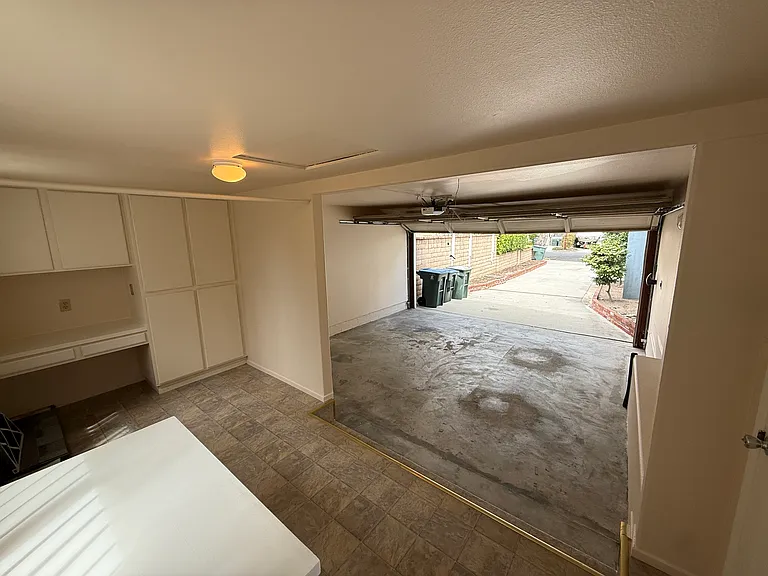 385 Eaton Dr — Photo 21
