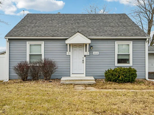 8608 Lavergne Ave, Burbank, IL 60459