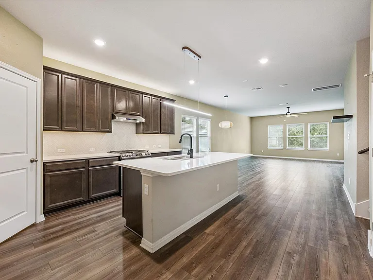 11611 Copperstone Ave — Photo 9