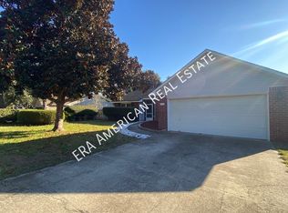 2732 Beacon Ct, Navarre, FL 32566