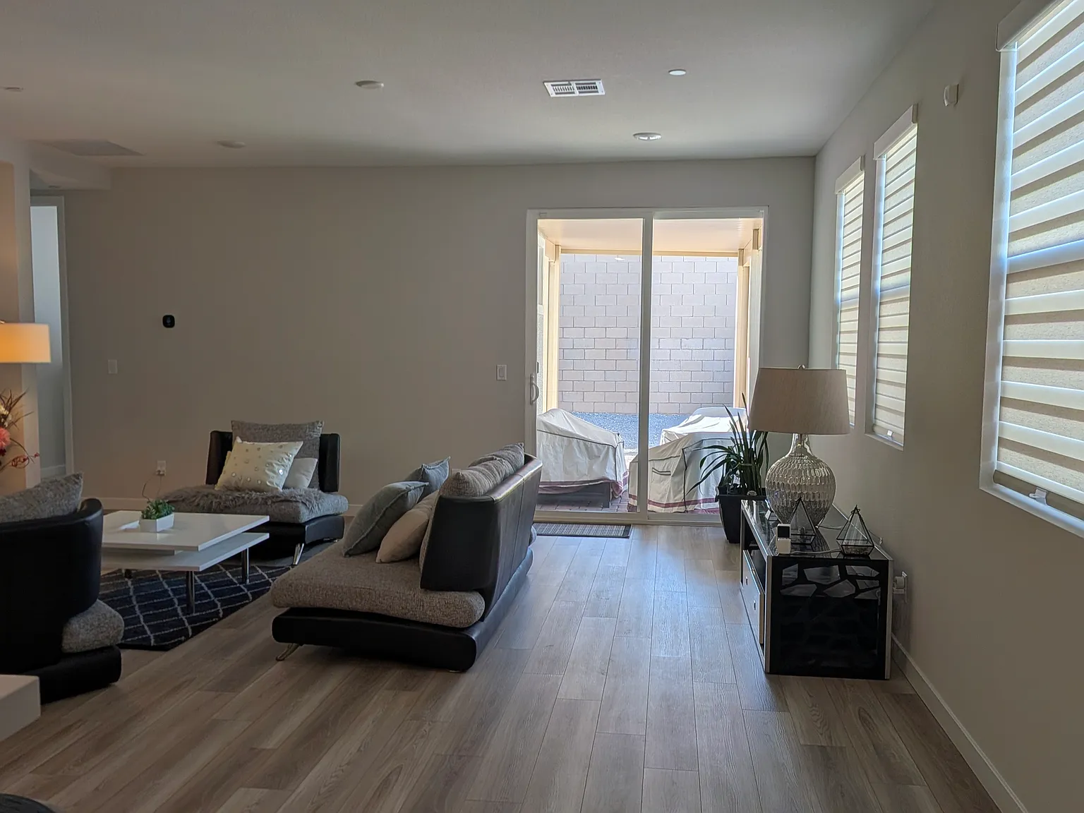 4 bed, 1816 sqft, $950 — Photo 3
