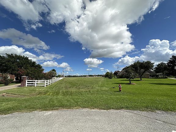 2nd image of 9918 S Bridlewood Ct