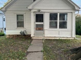 4521 Summit St, Kansas City, MO 64111