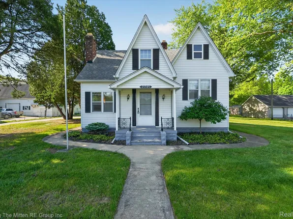 25505 Wick Rd, Taylor, MI 48180