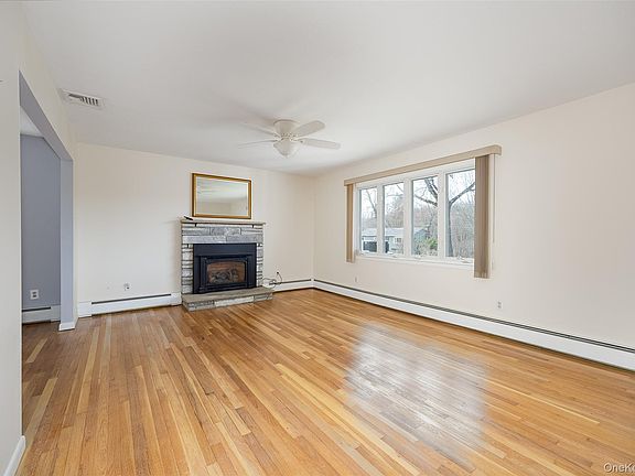 5th image of 137 Simone Drive