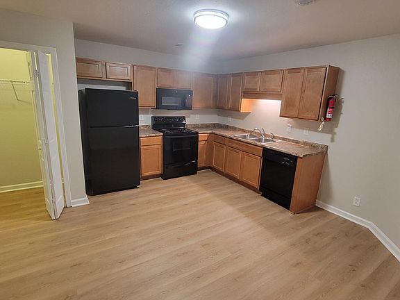 Kitchen and laundry