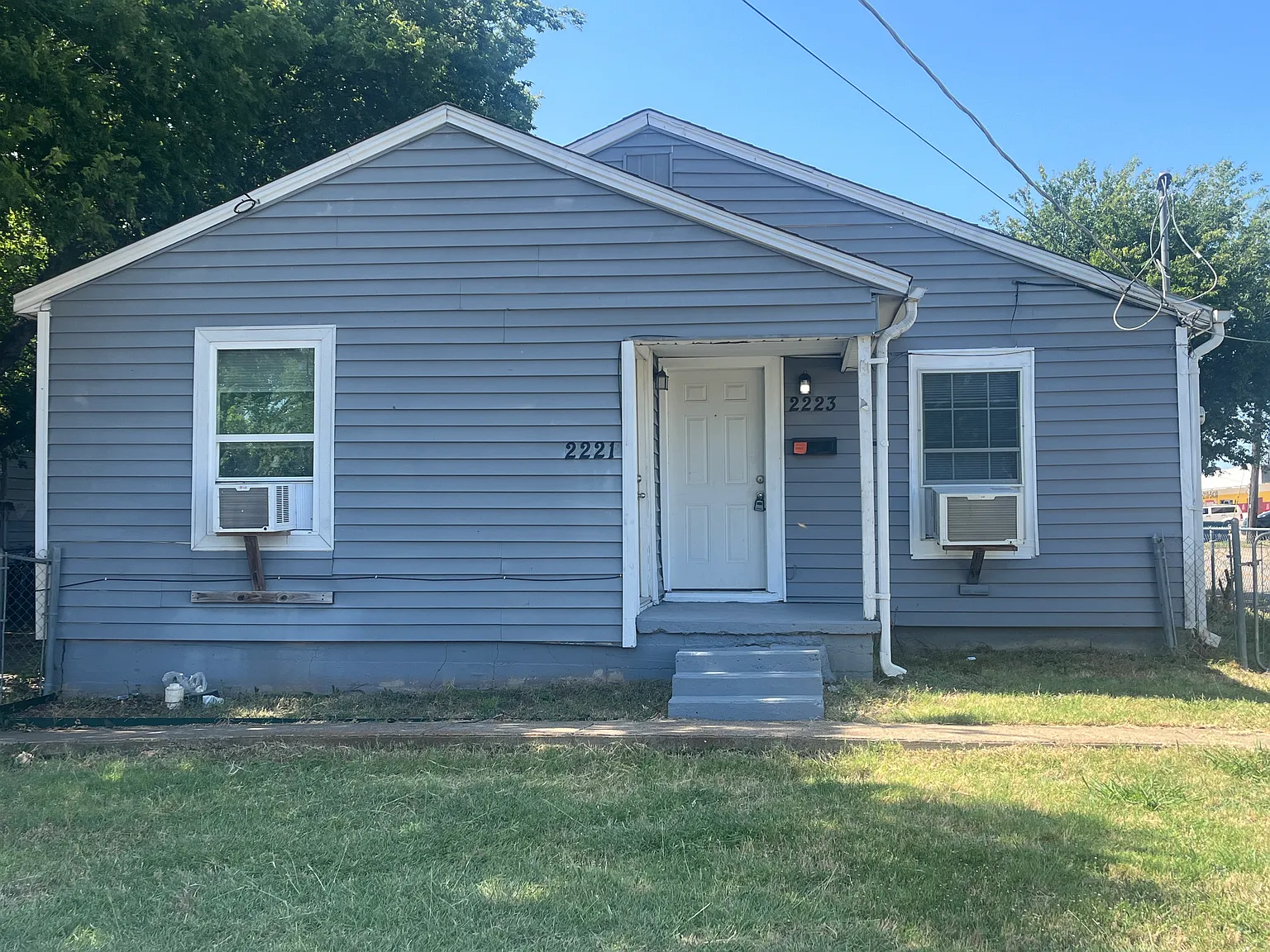 2 bed, 720 sqft, $1,160 — Photo 2