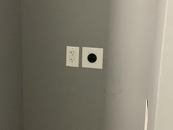 5th image of 403 N 53rd St Floor 2