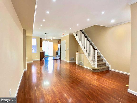 5th image of 1519 Kinsdale St