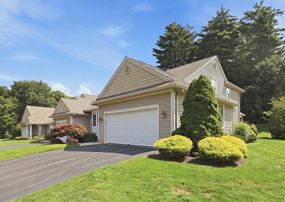 1st image of 341 Pinehurst Dr Unit 341
