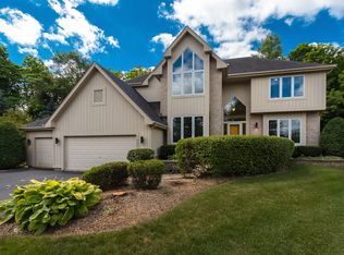 1007 Frances Ct, Naperville, IL 60563