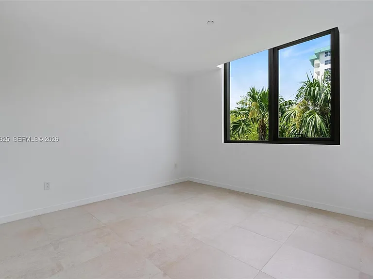 1135 103rd St #203 — Photo 14