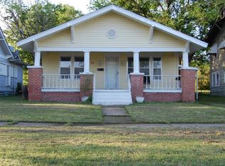 810 W Gentry St, Henryetta, OK 74437