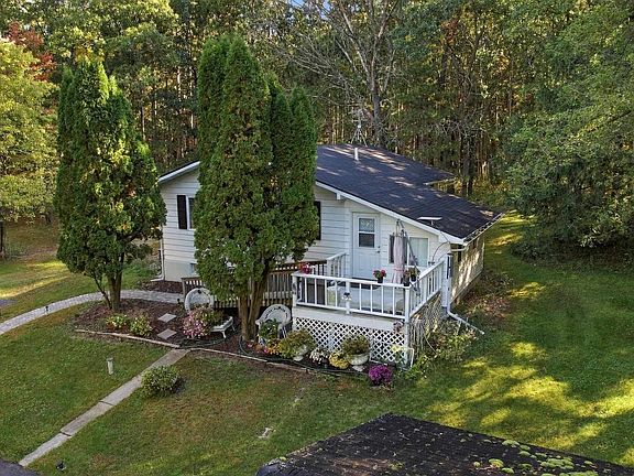 3rd image of 9019 2ND AVENUE