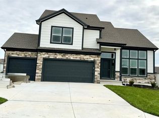 1481 162nd Cir, Basehor, KS 66007