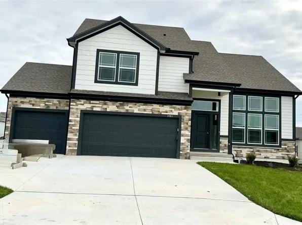1481 162nd Cir, Basehor, KS 66007
