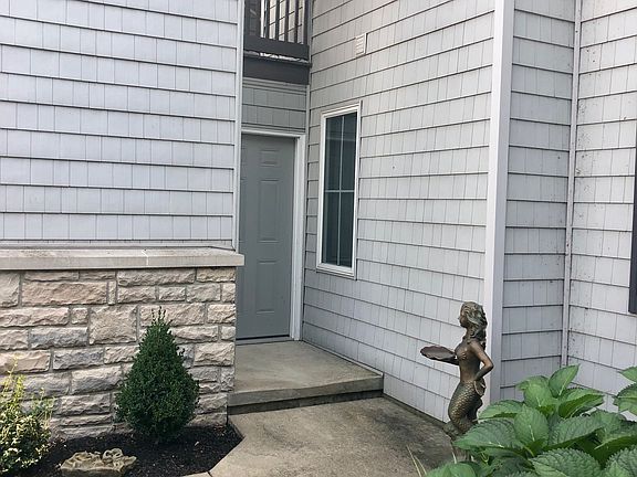 3rd image of 10654 E Bayshore Building 13