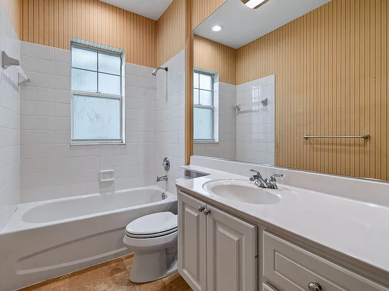 303 Caravelle Dr — Photo 39