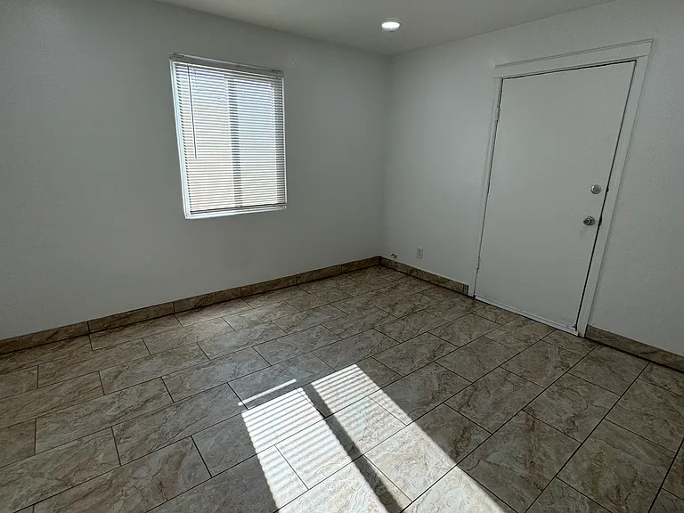 1818 E Monte Vista Rd #1 — Photo 10