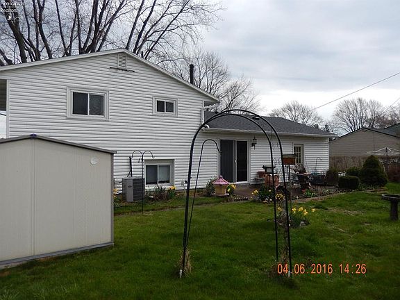 5th image of 2905 E Bayview Ln