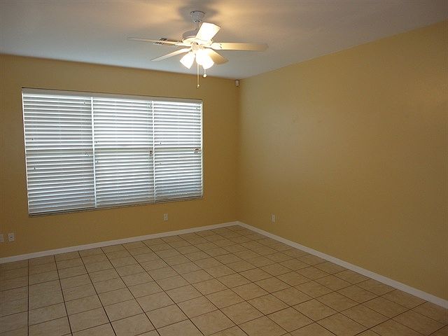 1st image of 1147 SE Preston Ln #0