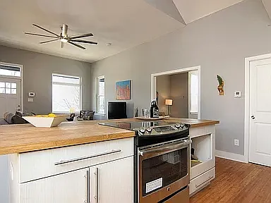 4540 Eastern Ave — Photo 4