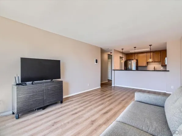 3030 Suncrest Dr Unit 302, San Diego, CA 92116