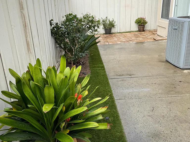 1828 Monserrat Way — Photo 38