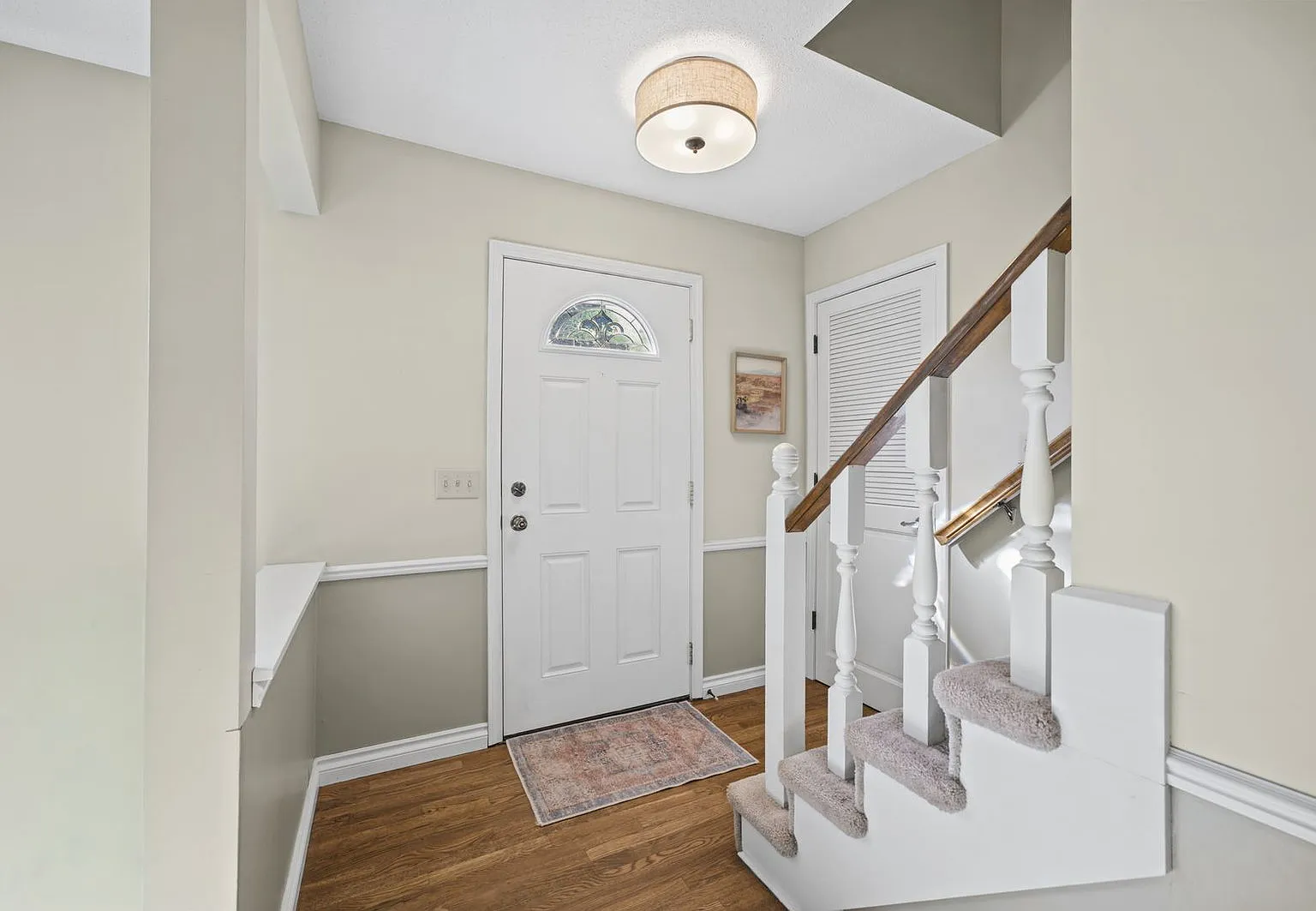 4 bed, 3.0 bath, 2610 sqft, $3,100 — Photo 2