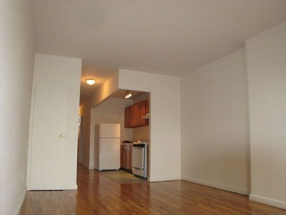 2nd image of 4208 5th Ave APT 3L
