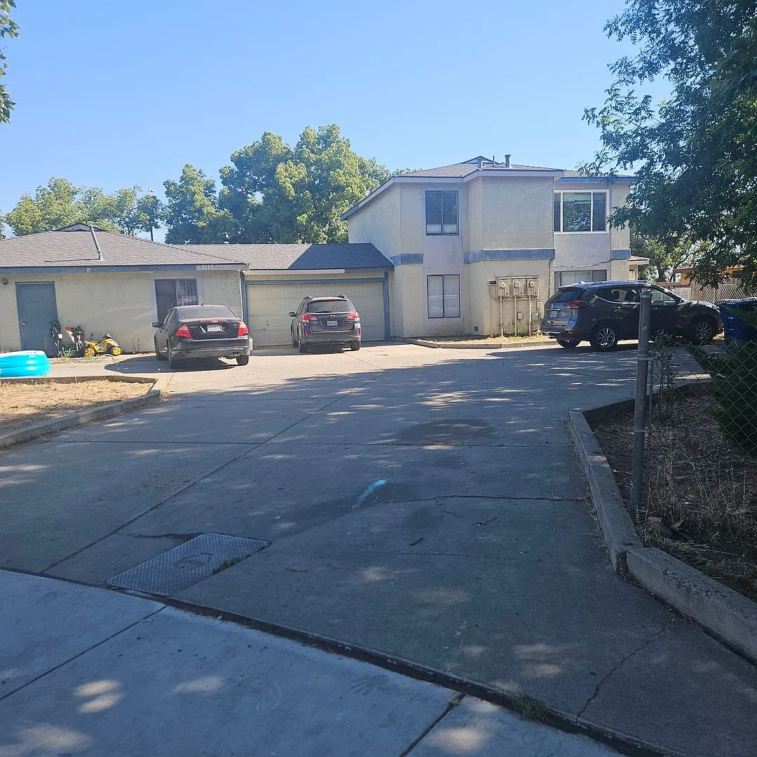 1513 Lynne Renee Ct — Photo 1