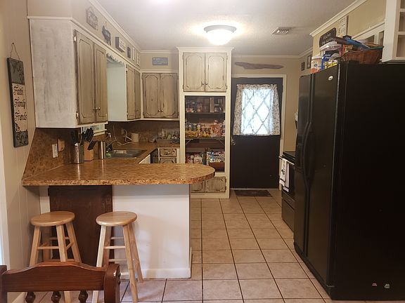 4th image of 2961 Columbia Road 15