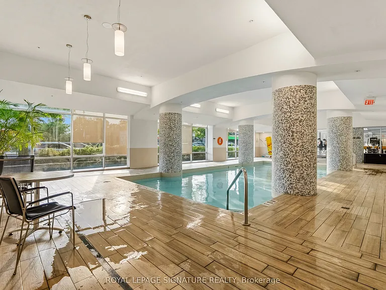 16 Harrison Garden Blvd #1609 — Photo 38