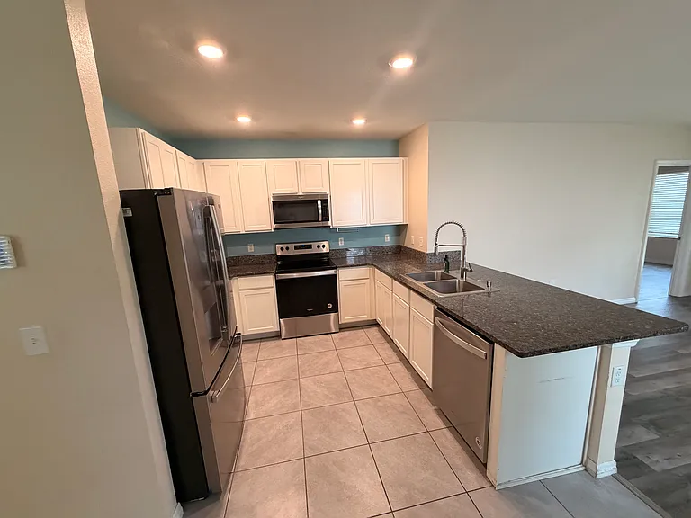 11003 Trailing Vine Dr — Photo 7