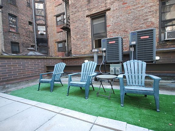 2nd image of 91 2nd Ave #4REAR