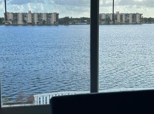 1150 NE 191st St #45, Miami, FL 33179