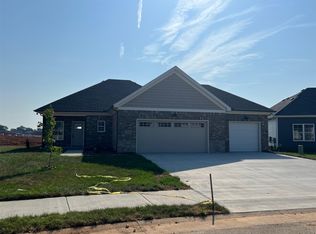 929 County House Ln, Bowling Green, KY 42101